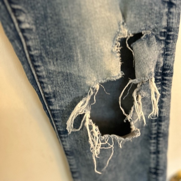 American Eagle Athletic 29X30 Distressed denim Jeans - Picture 7 of 12